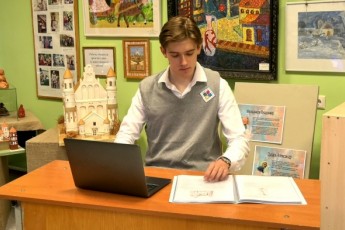 Фото: Учащийся 14-й лидской школы Евгений Кучинский стал победителем зонального тура республиканского конкурса «100 идей для Беларуси» Фото: Учащийся 14-й лидской школы Евгений Кучинский стал победителем зонального тура республиканского конкурса «100 идей для Беларуси»