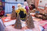 Фото: На областных «Дажынках» в Ивье раскупили все лидские елки и рождественские венки 