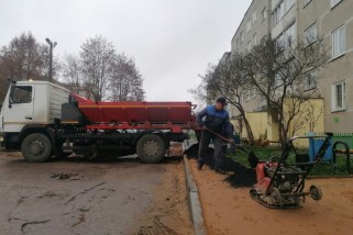Фото: Рано радовались:ремонт дворов по улице Горького завершится, видимо, не скоро