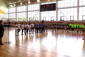 Фото: В Лиде состоялись районные соревнования по волейболу среди девушек