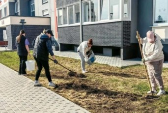 Фото: Лидчан призывают к наведению порядка на придомовых территориях Фото: Лидчан призывают к наведению порядка на придомовых территориях