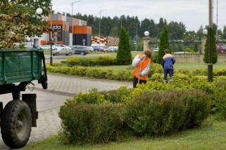 Фото: На базе Лидского ГУП ЖКХ работает сервисный студенческий отряд «Мастера своего дела»