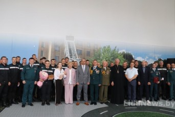 Фото: В Лиде чествовали сотрудников районного отдела по чрезвычайным ситуациям