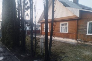 Фото: В Лиде горели зеленые насаждения