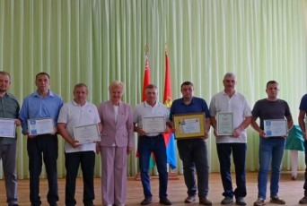 Фото: Работников Лидского литейно-механического завода чествовали по случаю профессионального праздника Фото: Работников Лидского литейно-механического завода чествовали по случаю профессионального праздника