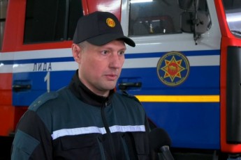 Фото: Мастер-спасатель пожарной аварийно-спасательной части №1 Лидского РОЧС Павел Копачель посвящает себя благородной профессии