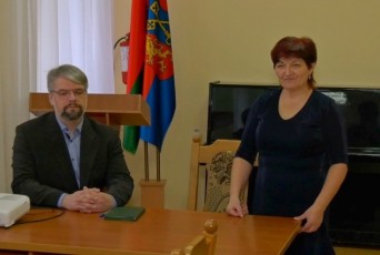 Фото: Лидские авторы принимали поздравления со Всемирным днем писателя