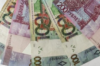 Фото: Может ли наниматель удержать "лишние" выплаты из зарплаты, рассказали в профсоюзе