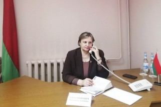 Фото: Екатерина Серафинович провела прием граждан и "прямую телефонную линию" Фото: Екатерина Серафинович провела прием граждан и "прямую телефонную линию"