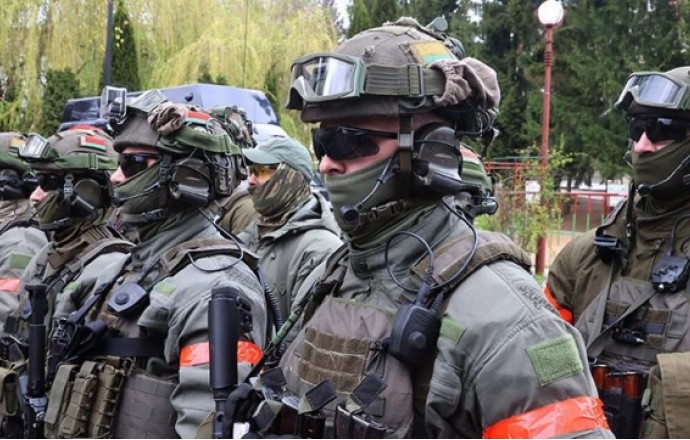 Фото: Александр Лукашенко: внутренние войска способны выполнить любые задачи в самых сложных условиях