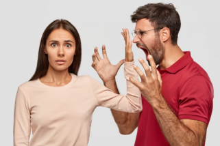 Фото: Яблоко от яблони недалеко падает! Передается ли тирания по наследству? Фото: Яблоко от яблони недалеко падает! Передается ли тирания по наследству?