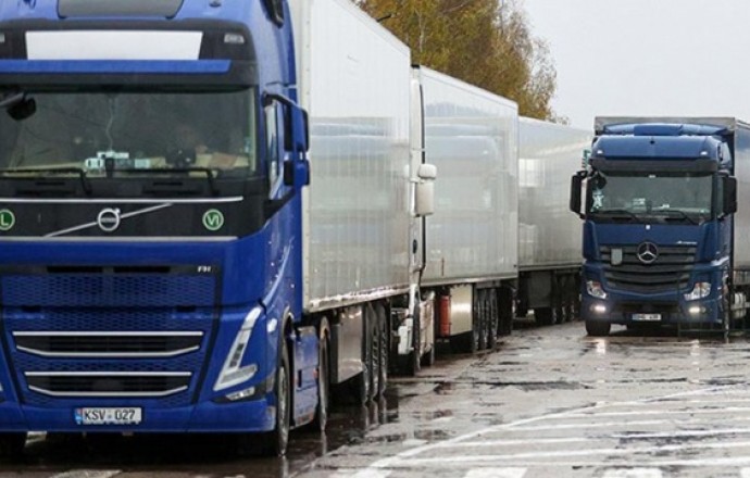 Фото: Александр Лукашенко принял решение о возможности выезда фур с литовской регистрацией Фото: Александр Лукашенко принял решение о возможности выезда фур с литовской регистрацией