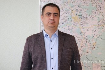 Фото: Ремонт дорог в Лидском районе: что сделали за год, что в планах — интервью с Антоном Соколом
