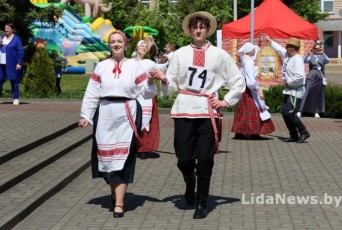 Фото: Фотафакт. На Лідчыне праходзіць абласны фестываль побытавых танцаў