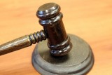Фото: Контролер-кассир в Гродно похитила более 160 тыс. рублей и проиграла их в казино. Что решил суд? Фото: Контролер-кассир в Гродно похитила более 160 тыс. рублей и проиграла их в казино. Что решил суд?