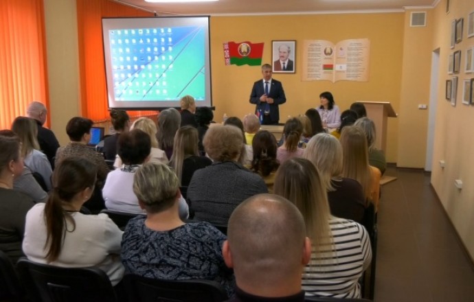 Фото: В трудовых коллективах Лидчины состоялся Единый день информирования