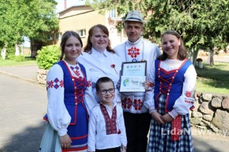 Фото: Уладары сяла: свята сям’і, працы і традыцый