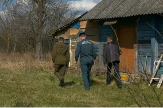 Фото: Спасатели обследуют частные домовладения на предмет соблюдения требований пожарной безопасности