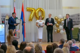 Фото: Народного учителя Беларуси из Лиды Альфреда Ладыко с юбилеем поздравил министр образования Республики Беларусь