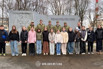 Фото: Память жива: лидские пограничники привели в порядок воинские захоронения 