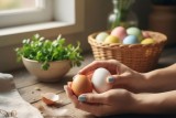 Фото: Лайфхак: как сделать коричневые яйца белыми