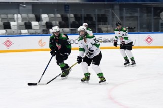 Фото: Две лидчанки вошли в историю белорусского хоккея