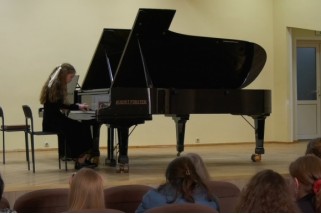 Фото: В Лиде состоялся областной фестиваль фортепианной музыки «Лидская элегия» Фото: В Лиде состоялся областной фестиваль фортепианной музыки «Лидская элегия»