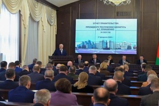 Фото: Александр Лукашенко поручил обеспечить жесткий контроль за ценами