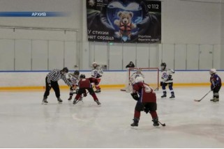 Фото: Юные хоккеисты из Лиды принимают участие в  республиканских соревнованиях «Золотая шайба»