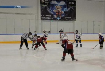 Фото: Юные хоккеисты из Лиды принимают участие в  республиканских соревнованиях «Золотая шайба»