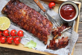 Фото: Попробуйте что-то по-настоящему вкусное: рецепт свиных ребрышек с румяной корочкой и насыщенным ароматом