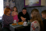 Фото: Пример крепкой семьи - Денис и Юлия Мастрюковы вместе уже 15 лет