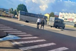 Фото: Внимание, лидчане! У автовокзала орудуют аферисты под видом журналистов Лидского телевидения 