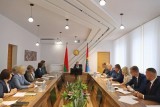Фото: Порядок на земле, инженерные ребусы, кино: с какими вопросами пришли на прием к главе района жители Лидчины