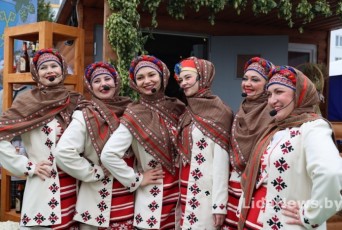 Фото: Душевно, щедро, по-белорусски: в Кореличи отпраздновали областной праздник «Дожинки-2026»