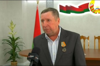 Фото: В строительно-монтажном тресте №19 поздравили ветерана труда