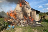 Фото: В деревне Островля горел дачный дом Фото: В деревне Островля горел дачный дом
