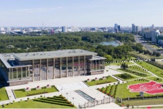 Фото: Александр Лукашенко Лукашенко поздравил работников и ветеранов Министерства экономики с 105-летием ведомства и Днем экономиста
