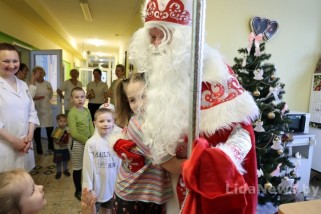 Фото: Сладкие подарки для маленьких пациентов