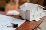 Фото: С 16 мая риелторские услуги вправе оказывать только специалисты – члены Палаты риелторов
