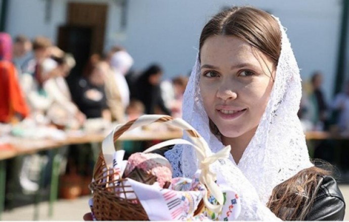 Фото: Александр Лукашенко поздравил православных христиан с Пасхой