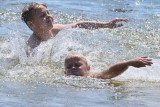 Фото: МЧС Беларуси напомнило важные правила в начале купального сезона