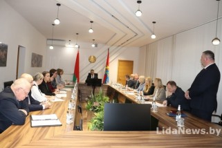 Фото: Кадровый день: утверждены новые руководители и продлены контракты с действующими