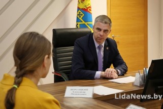 Фото: C какими вопросами обратились лидчане к главе района?