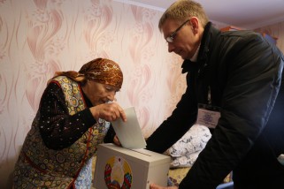 Фото: 90-летняя жительница Лидского района: «Такое внимание к людям почтенного возраста, как у нас в стране, редко где еще встретишь»