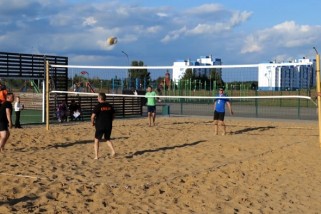 Фото: На Лидчине прошли игры по пляжному волейболу в рамках рабочей спартакиады