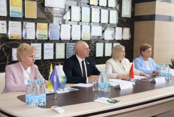 Фото: Выездное заседание Президиума областного Совета депутатов в Лиде: от поддержки инициатив к сильным регионам