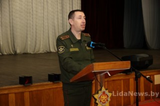 Фото: «Не боимся и не уклоняемся!» В Лиде прошел День призывника