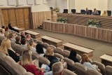 Фото: В Лидском райисполкоме под руководством Дмитрия Юрго прошло рабочее совещание с субъектами хозяйствования, осуществляющими розничную торговлю на рынках района Фото: В Лидском райисполкоме под руководством Дмитрия Юрго прошло рабочее совещание с субъектами хозяйствования, осуществляющими розничную торговлю на рынках района