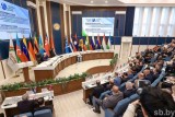 Фото: Владимир Перцов: политические партии должны делать всё возможное и невозможное, чтобы мировая война не повторилась Фото: Владимир Перцов: политические партии должны делать всё возможное и невозможное, чтобы мировая война не повторилась